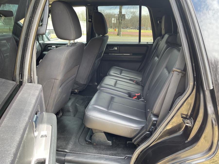 2016 Ford Expedition 4WD 4dr XL photo