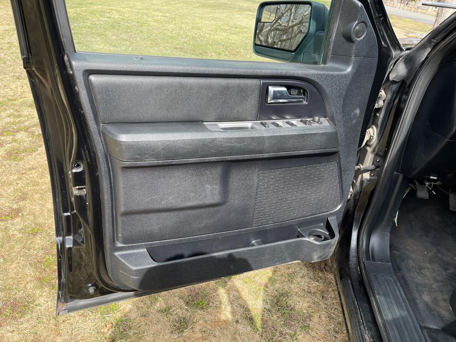 2016 Ford Expedition 4WD 4dr XL photo