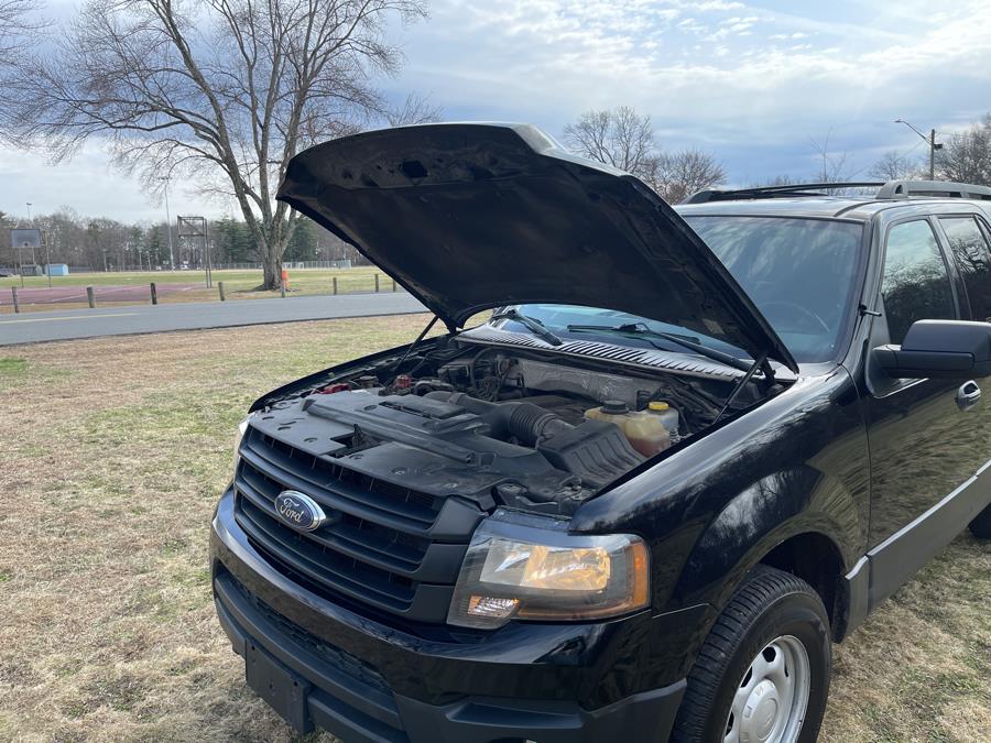 2016 Ford Expedition 4WD 4dr XL photo