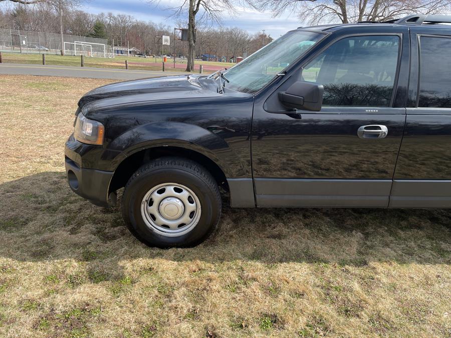 2016 Ford Expedition 4WD 4dr XL photo