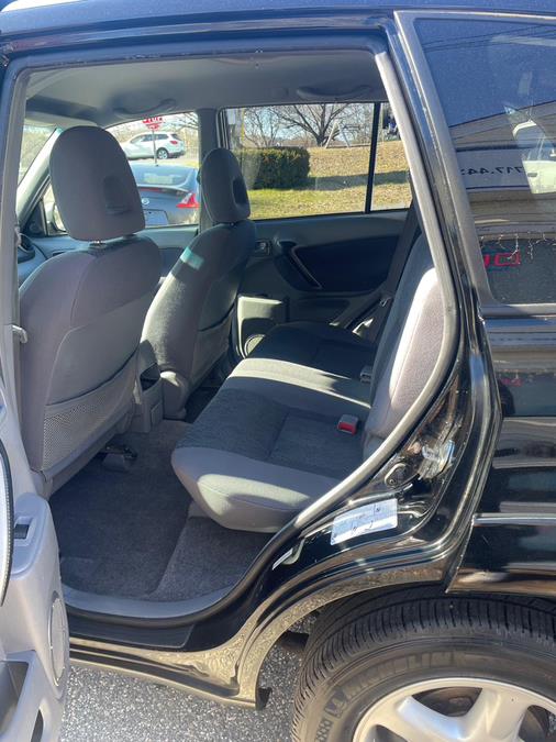 2003 Toyota RAV4 photo