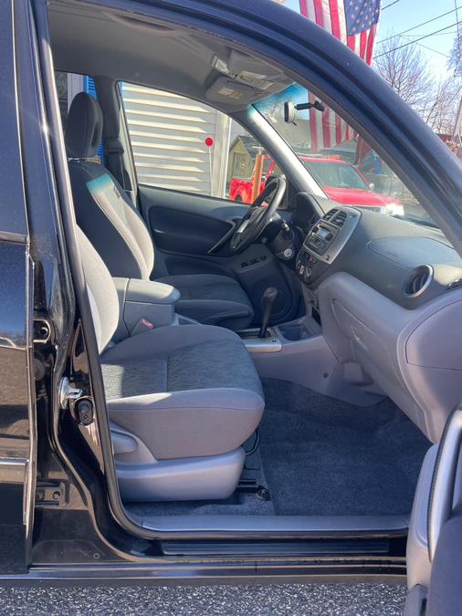 2003 Toyota RAV4 photo