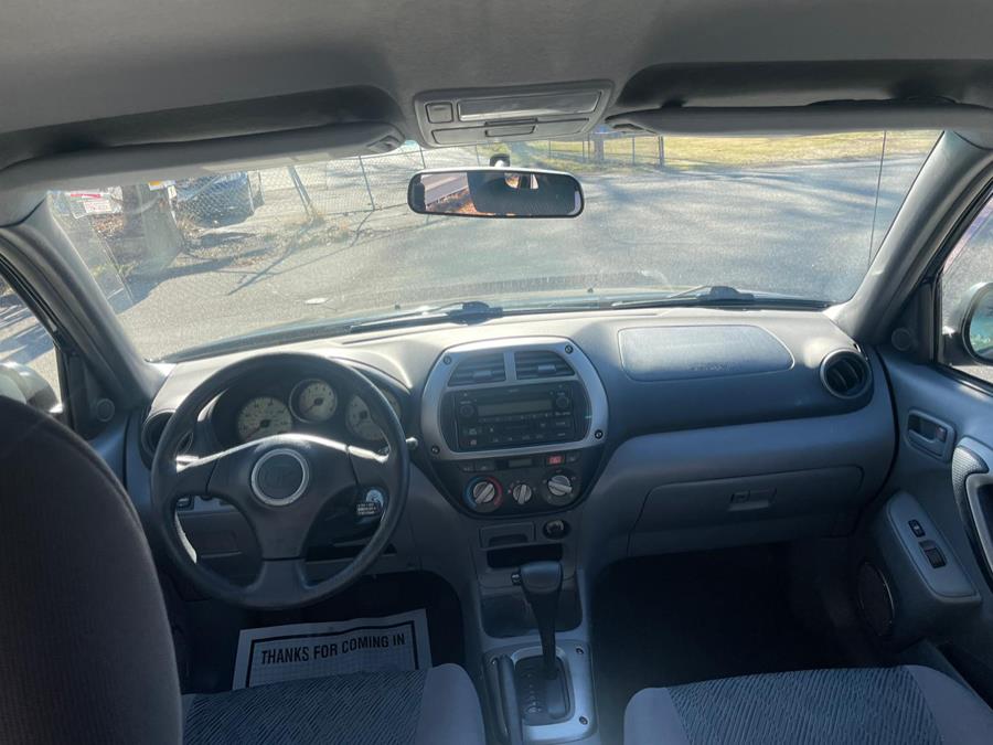 2003 Toyota RAV4 photo