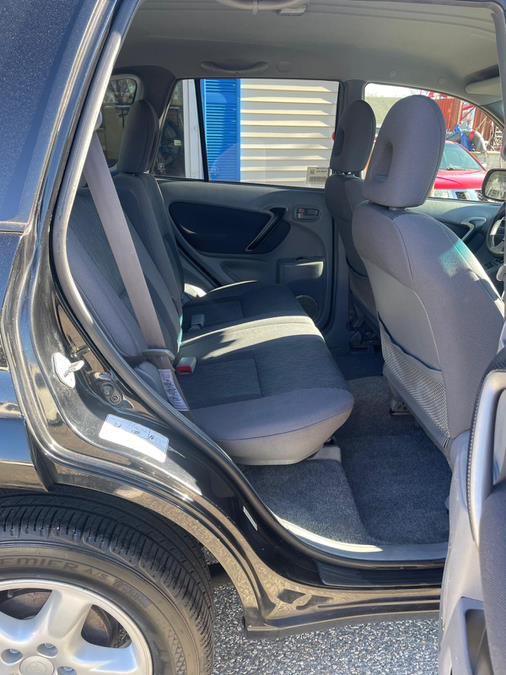2003 Toyota RAV4 photo