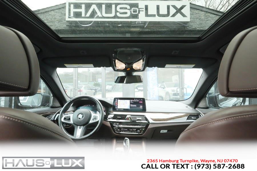 2022 BMW 5-Series 540i xDrive Sedan photo