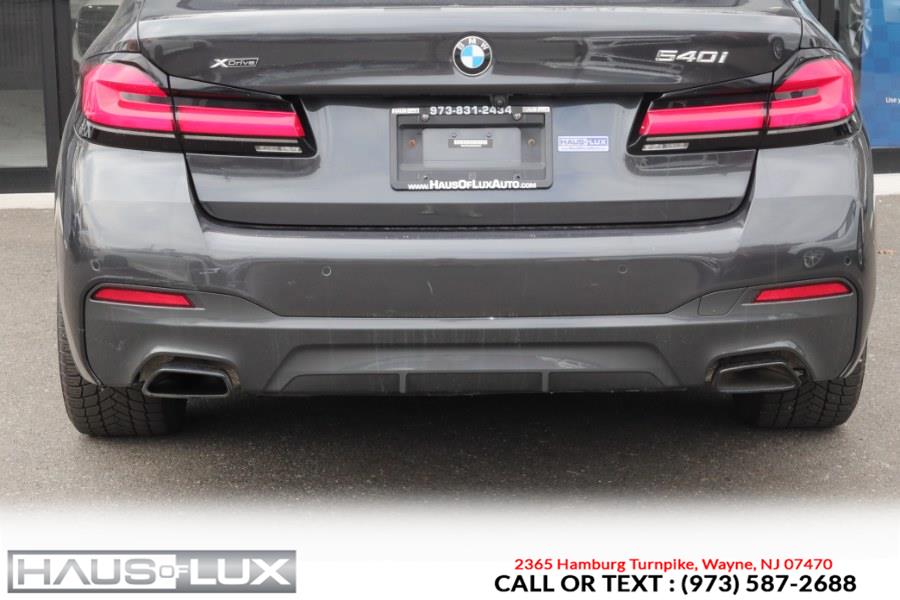 2022 BMW 5-Series 540i xDrive Sedan photo