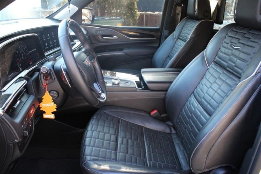 2023 Cadillac Escalade AWD V-Series photo