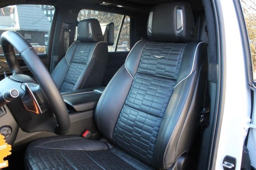 2023 Cadillac Escalade AWD V-Series photo