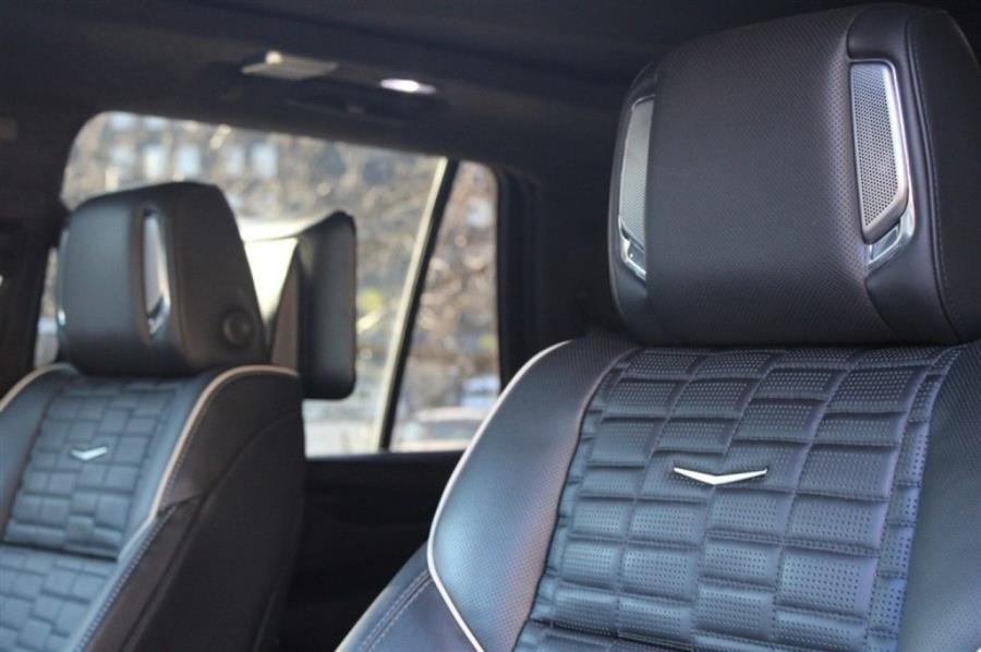 2023 Cadillac Escalade AWD V-Series photo