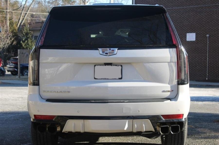 2023 Cadillac Escalade AWD V-Series photo