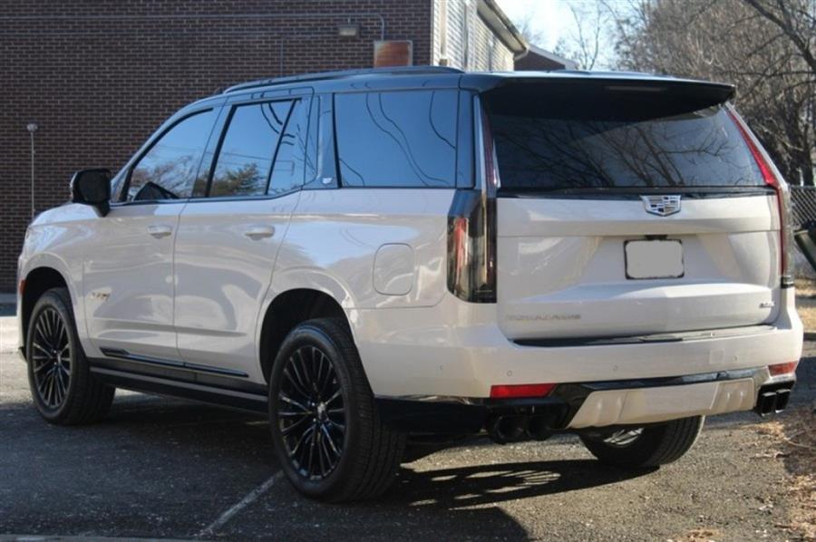 2023 Cadillac Escalade AWD V-Series photo