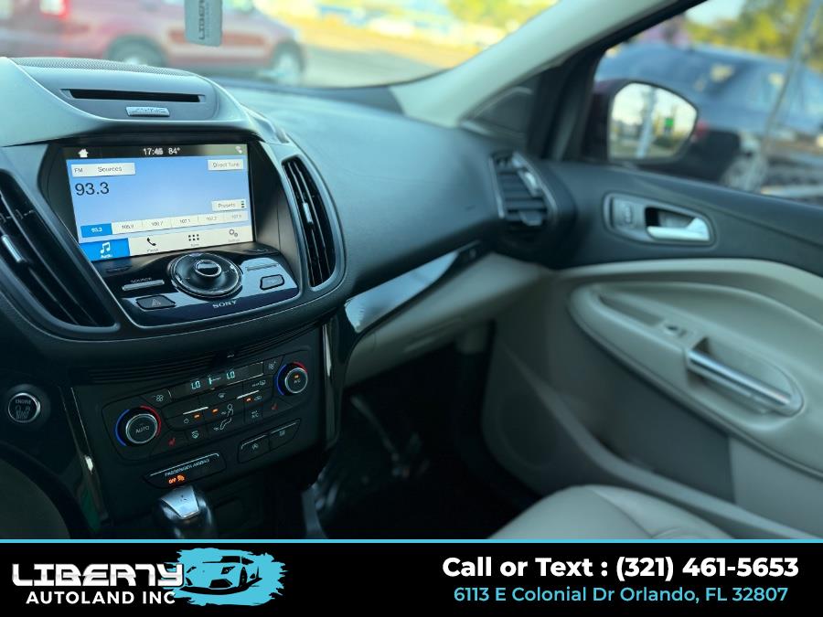 2017 Ford Escape Titanium FWD photo
