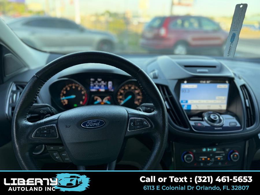 2017 Ford Escape Titanium FWD photo