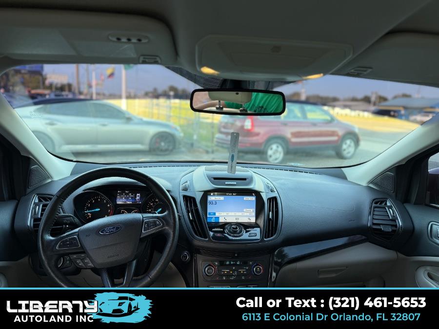 2017 Ford Escape Titanium FWD photo