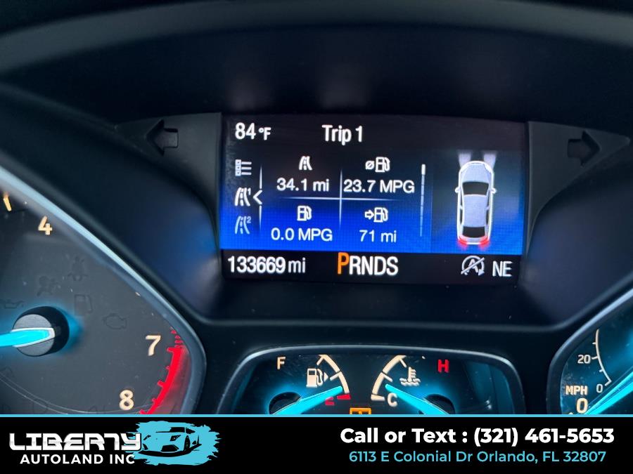 2017 Ford Escape Titanium FWD photo