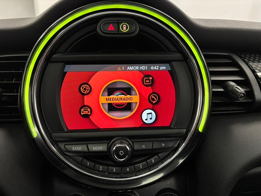 2019 MINI Cooper Hardtop Cooper S FWD photo