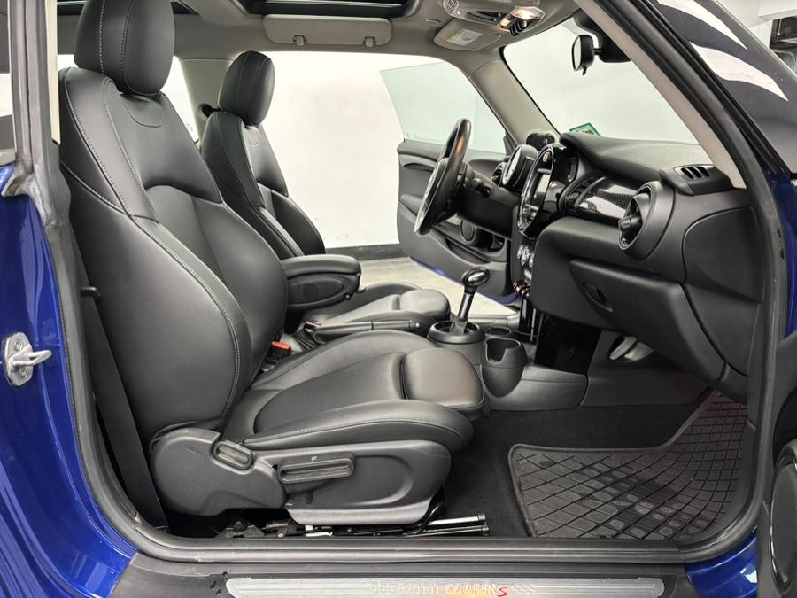 2019 MINI Cooper Hardtop Cooper S FWD photo