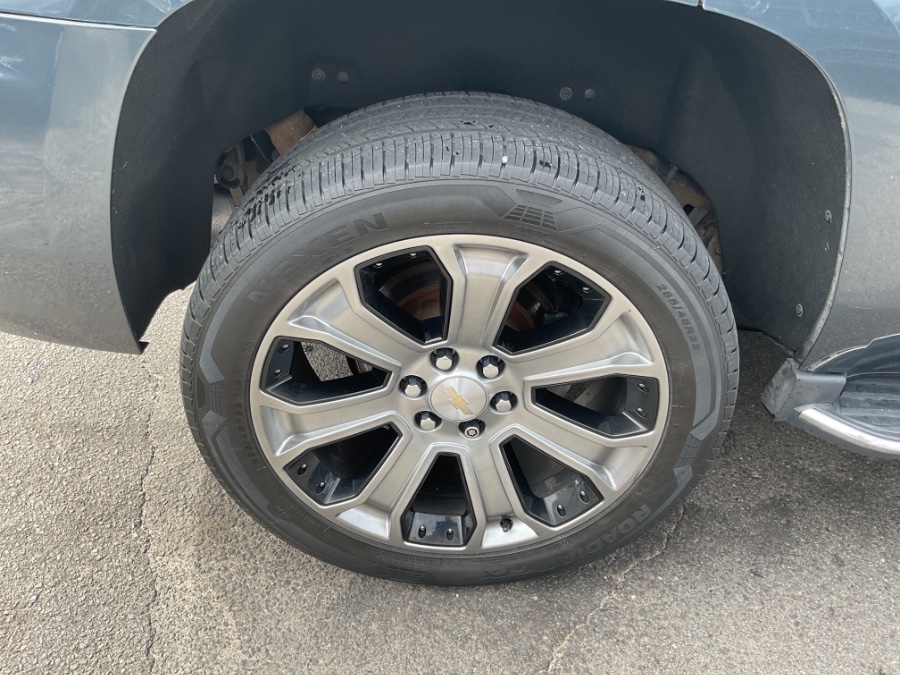 2019 Chevrolet Tahoe 4WD 4dr Premier photo