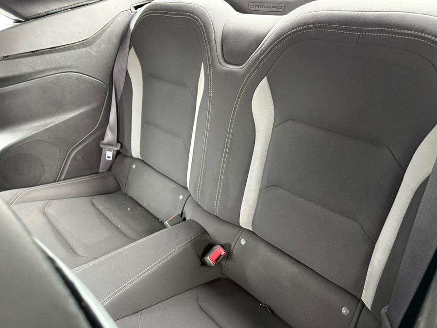 2017 Chevrolet Camaro 2dr Conv 1LT photo