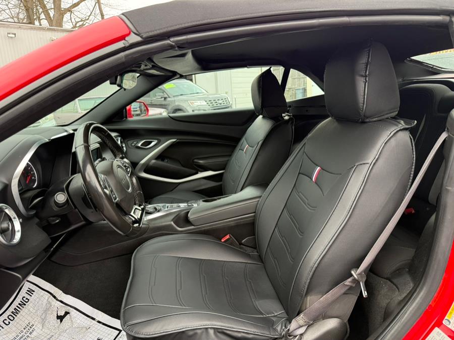 2017 Chevrolet Camaro 2dr Conv 1LT photo