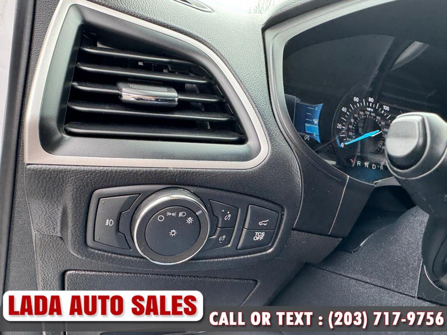2022 Ford Edge SEL AWD photo