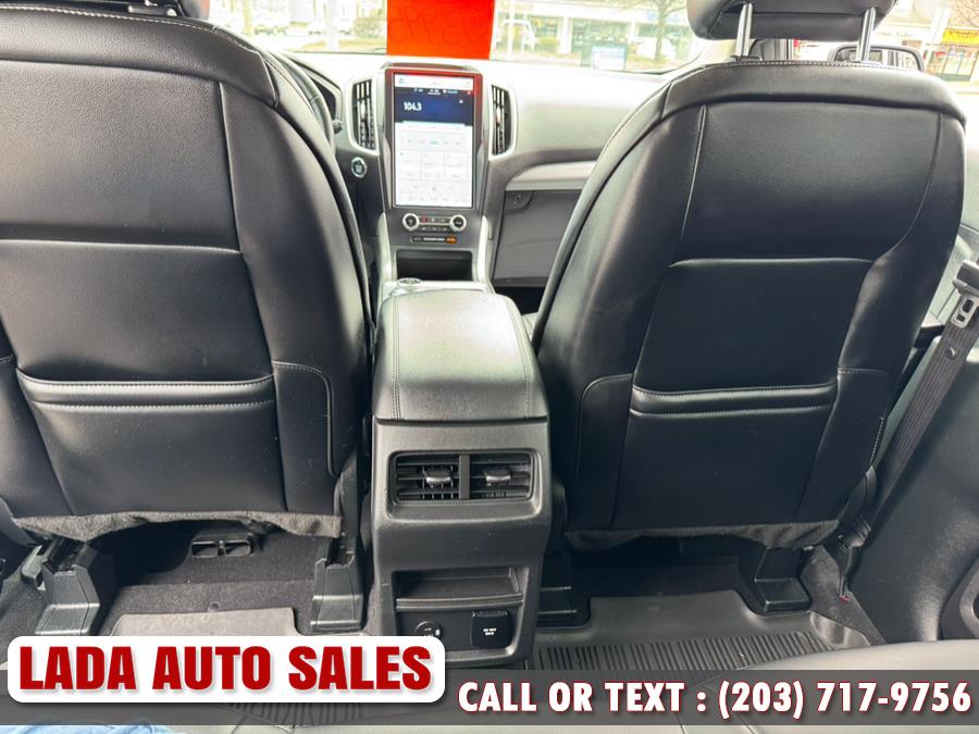 2022 Ford Edge SEL AWD photo