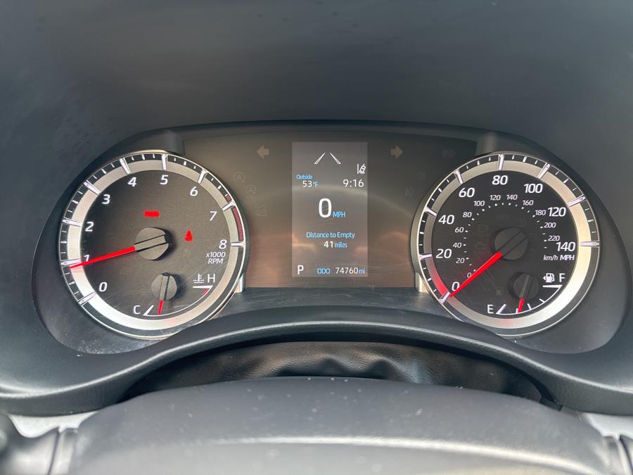 2021 Toyota Highlander LE photo