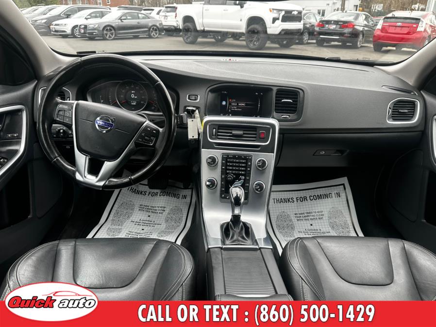 2018 Volvo S60 T5 AWD Dynamic photo