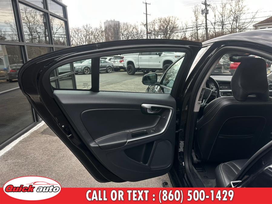 2018 Volvo S60 T5 AWD Dynamic photo