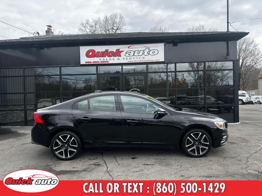 2018 Volvo S60 T5 AWD Dynamic photo