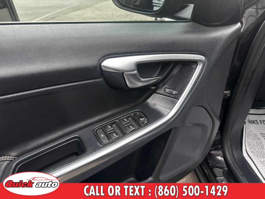 2018 Volvo S60 T5 AWD Dynamic photo