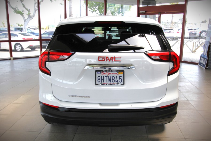 2019 GMC Terrain FWD 4dr SLE photo