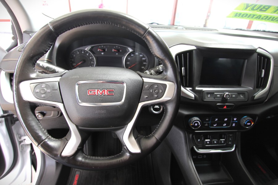 2019 GMC Terrain FWD 4dr SLE photo
