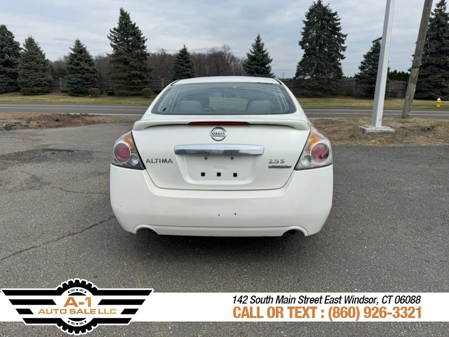 2011 Nissan Altima 2.5 photo