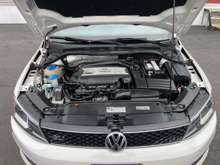 2013 Volkswagen Jetta GLI photo