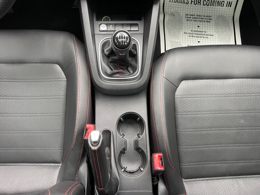 2013 Volkswagen Jetta GLI photo
