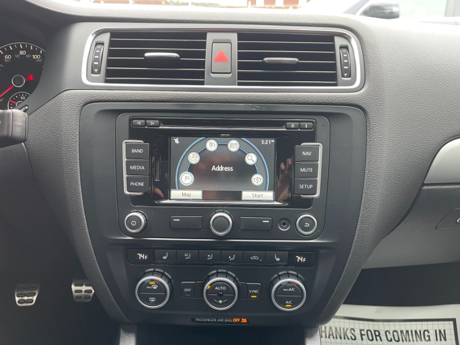 2013 Volkswagen Jetta GLI photo