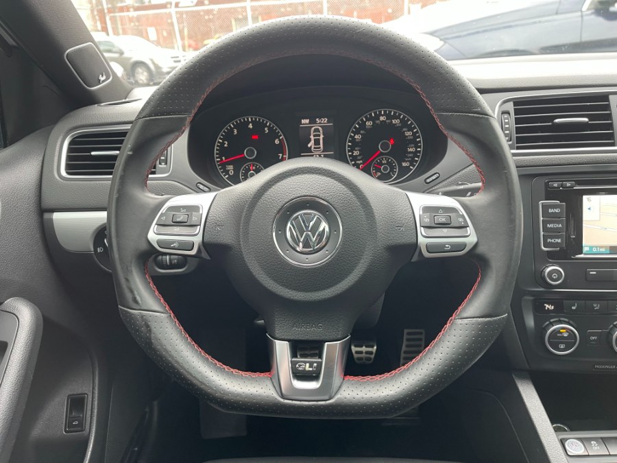 2013 Volkswagen Jetta GLI photo