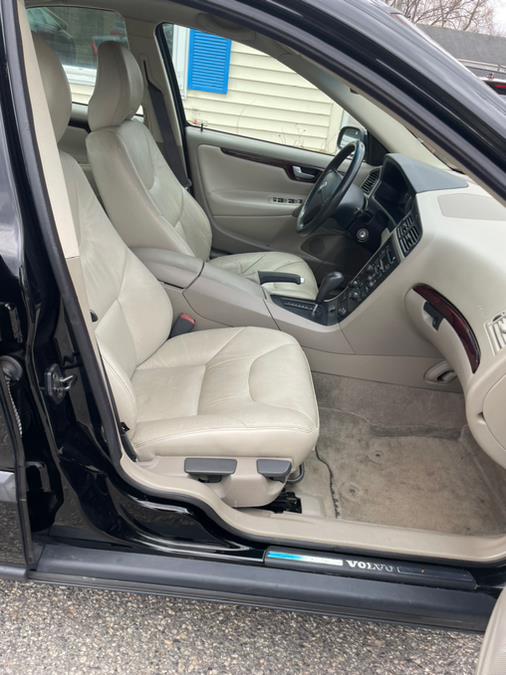2004 Volvo S60 2.4 photo