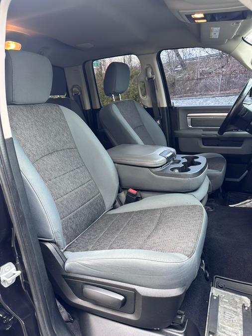 2018 RAM 1500 Big Horn 4x4 Quad Cab 6''4