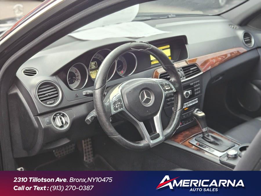 2012 Mercedes-Benz C-Class C300 4MATIC Luxury photo