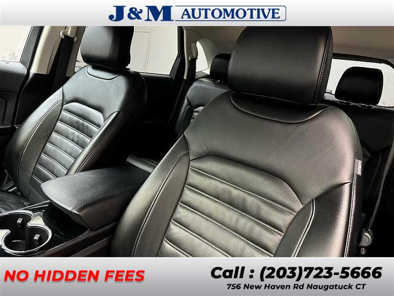 2018 Ford Edge SEL photo