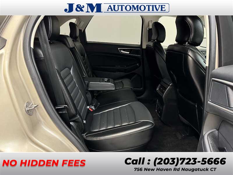 2018 Ford Edge SEL photo