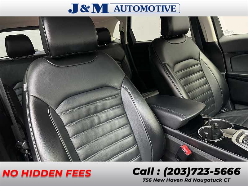 2018 Ford Edge SEL photo