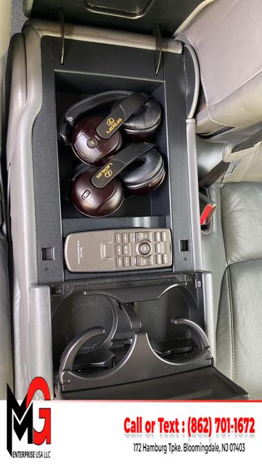 2010 Lexus LX 570 photo