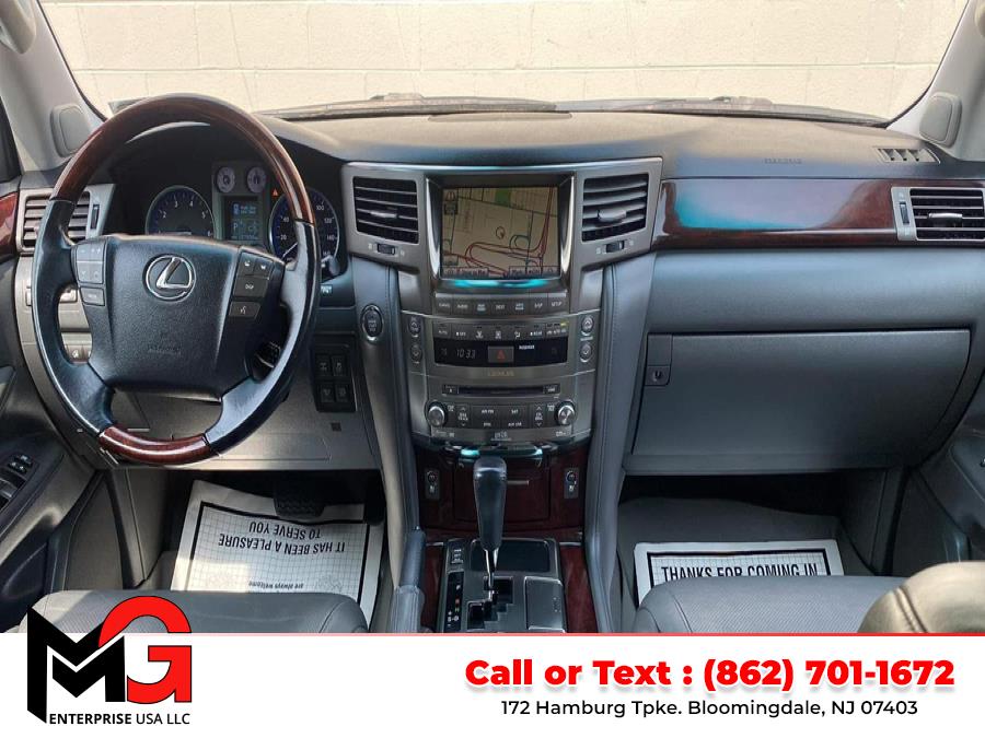 2010 Lexus LX 570 photo