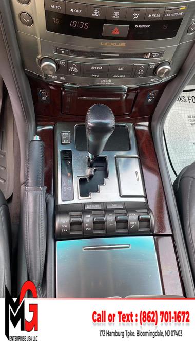 2010 Lexus LX 570 photo