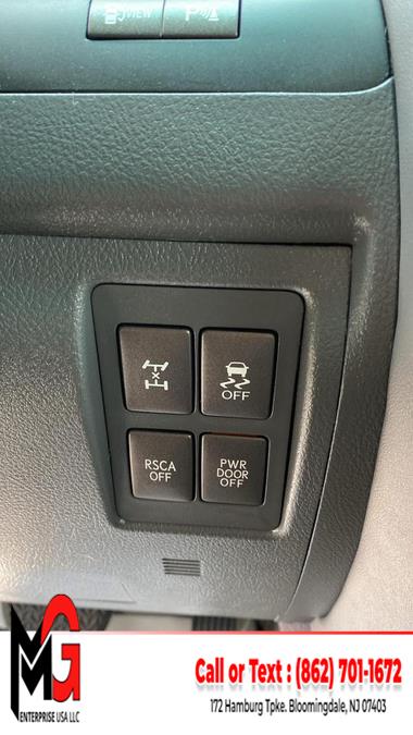 2010 Lexus LX 570 photo