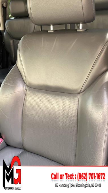 2010 Lexus LX 570 photo
