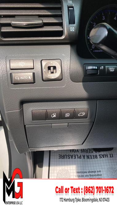2010 Lexus LX 570 photo
